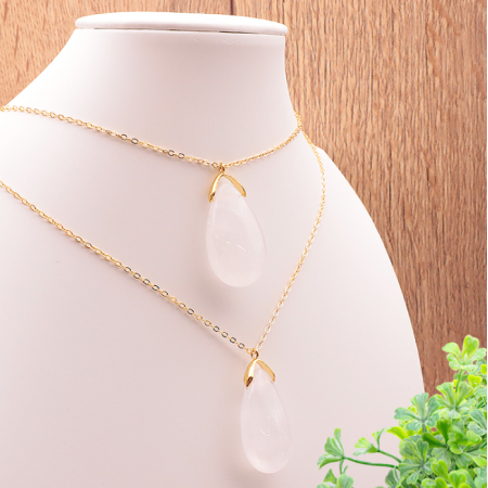 Pendentif-sautoir-pierre-de-lune